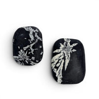 Chrysanthemum Stone Palm Stone